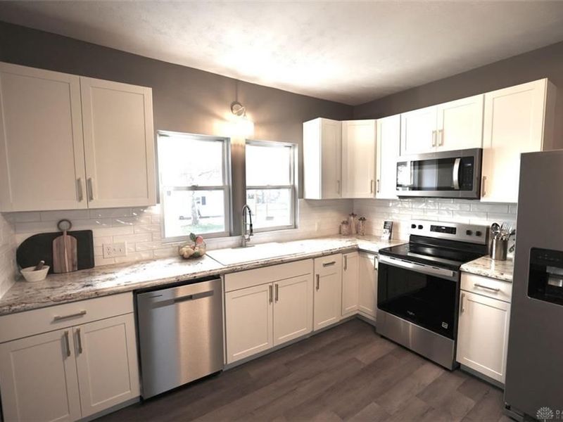 54 Apple Drive, Farmersville, OH 45325 Photo 8