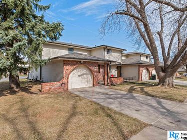 12338 burt Street, Omaha, NE 68154