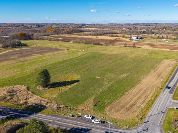 1495 W Bloomfield Road , Honeoye Falls, NY 14472