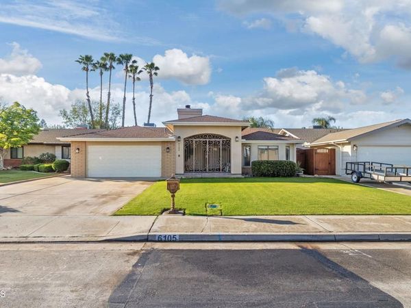 6105 Diamond Oaks Avenue, Bakersfield, CA 93306
