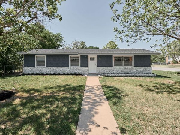 7706 Delafield LN , Austin, TX 78752