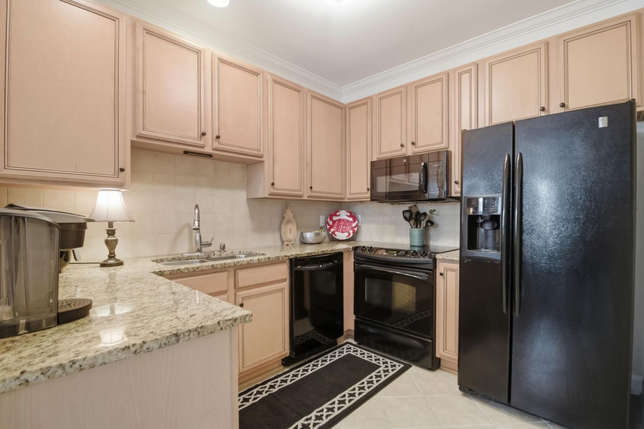 2244 Ashley Crossing Drive Photo 10