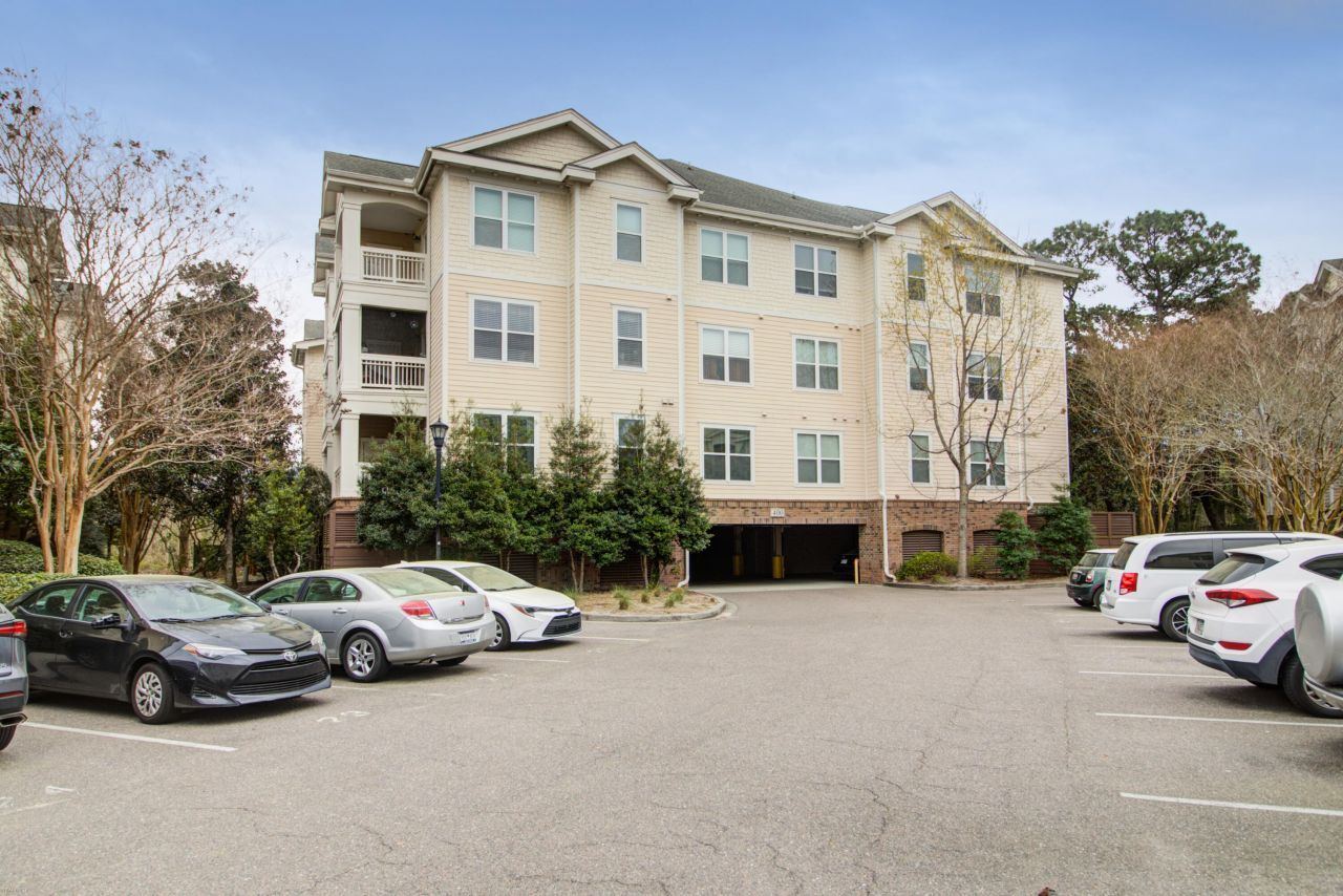 2244 Ashley Crossing Drive Photo 35