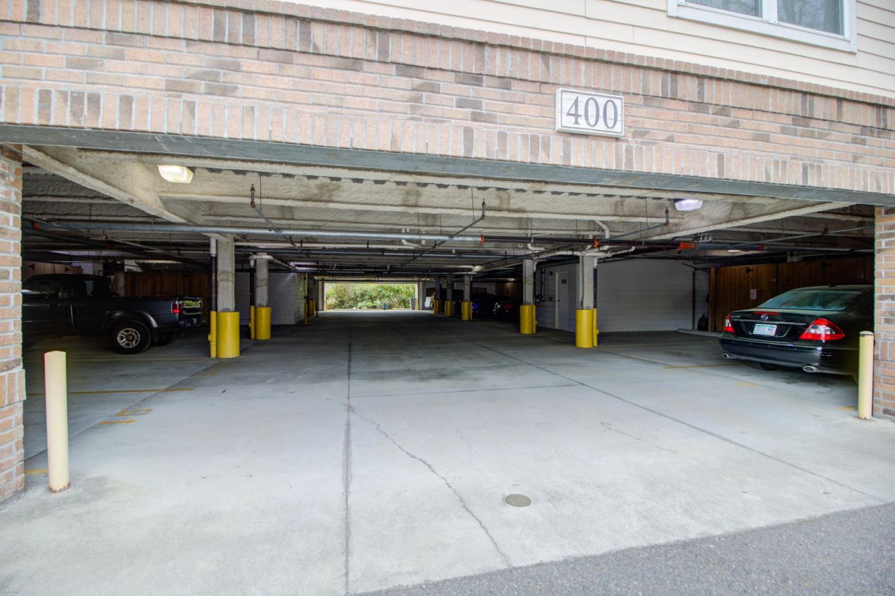 2244 Ashley Crossing Drive Photo 36