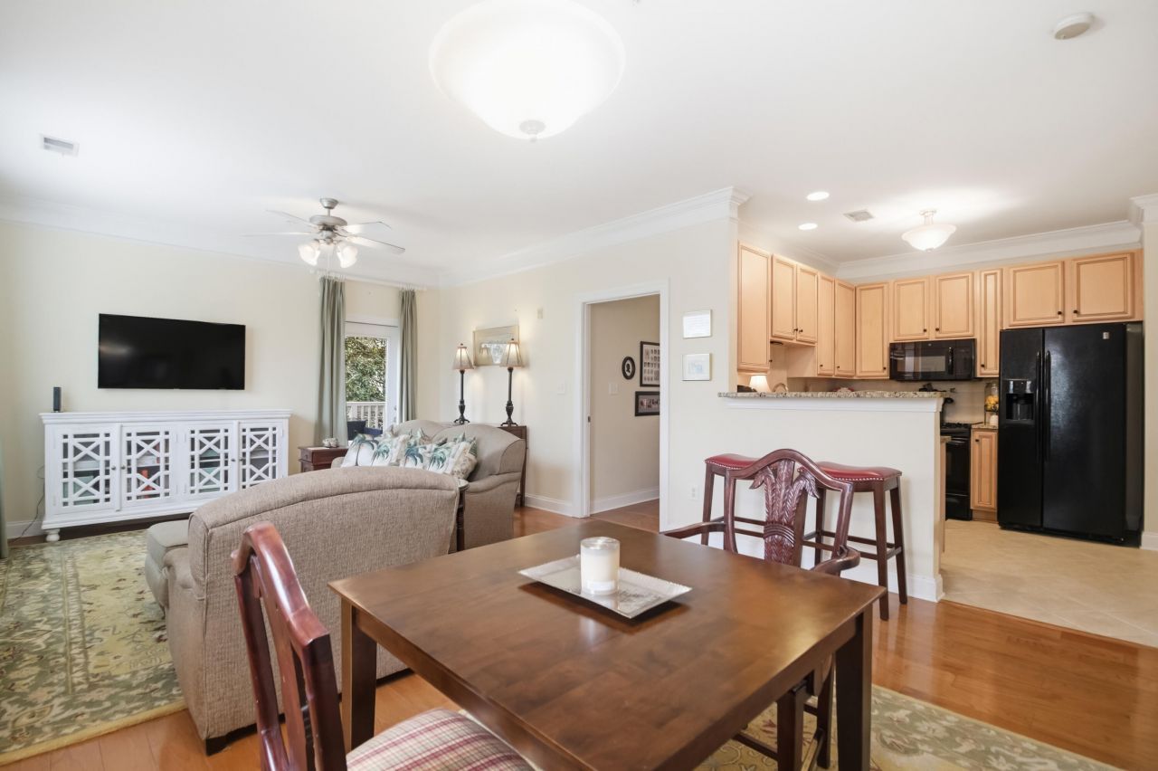 2244 Ashley Crossing Drive Photo 8