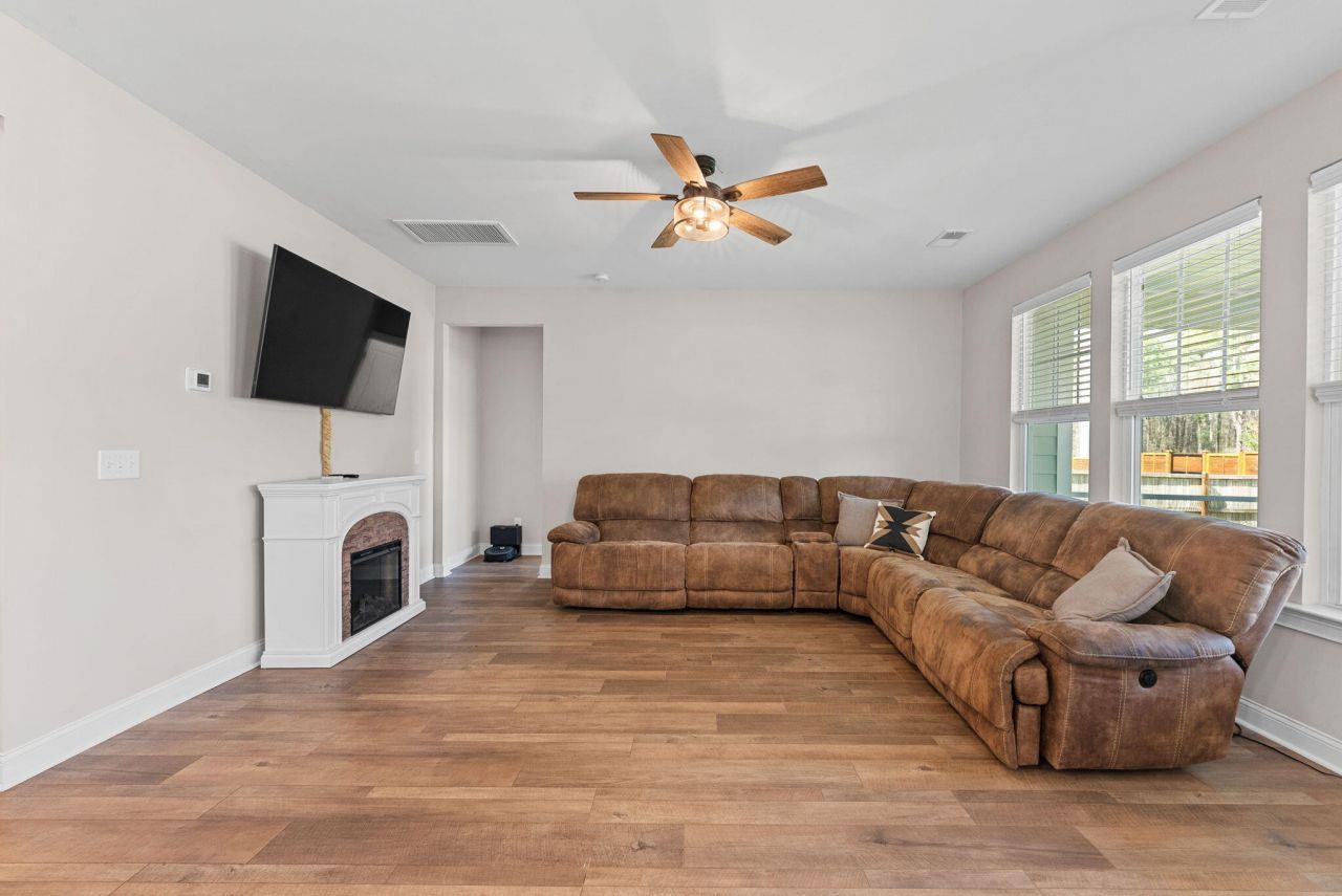 104 Coastal Wood Lane Photo 10