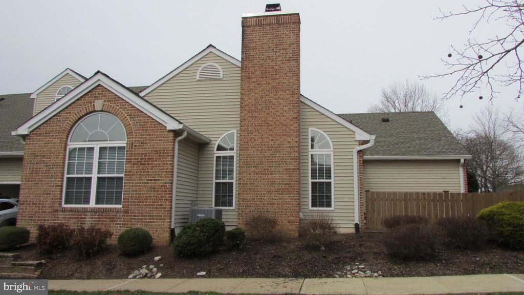 134 Woolsey Court, Pennington, NJ 08534 Main Photo