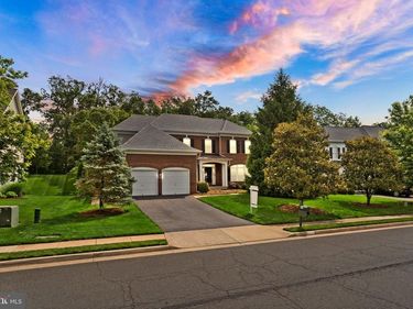 1814 WOODS EDGE DRIVE NE, LEESBURG, VA 20176