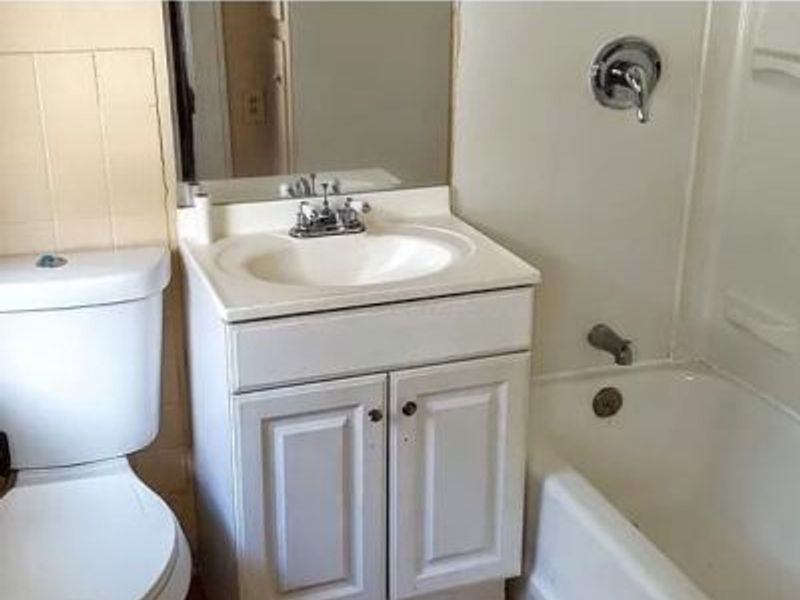 140 N Warren Avenue, Columbus, OH 43204 Photo 9