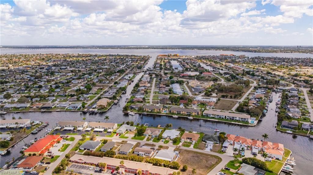 4041 SE 11th Pl, Unit 104, Cape Coral, FL 33904 Photo