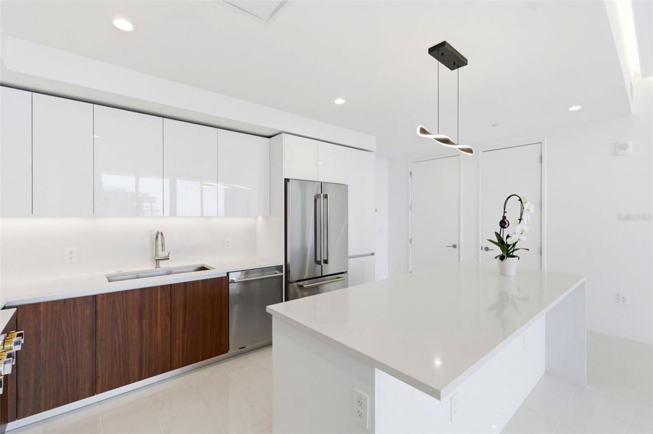 400 Central Avenue, Unit 2903, Saint Petersburg, FL 33701 Photo