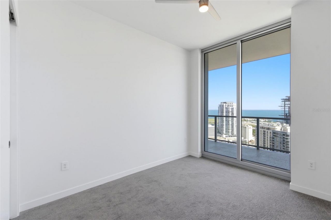 400 Central Avenue, Unit 2903, Saint Petersburg, FL 33701 Photo