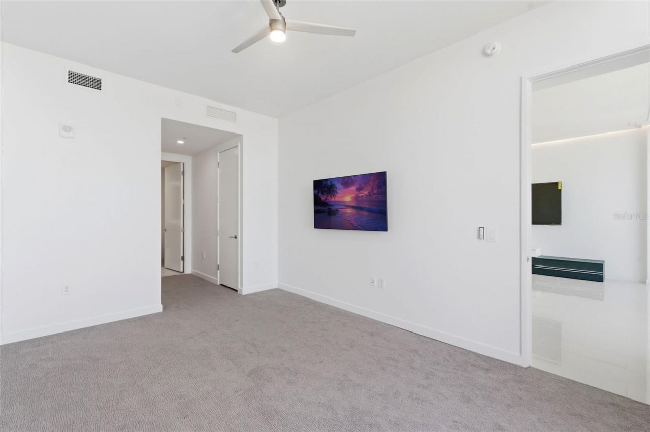 400 Central Avenue, Unit 2903, Saint Petersburg, FL 33701 Photo