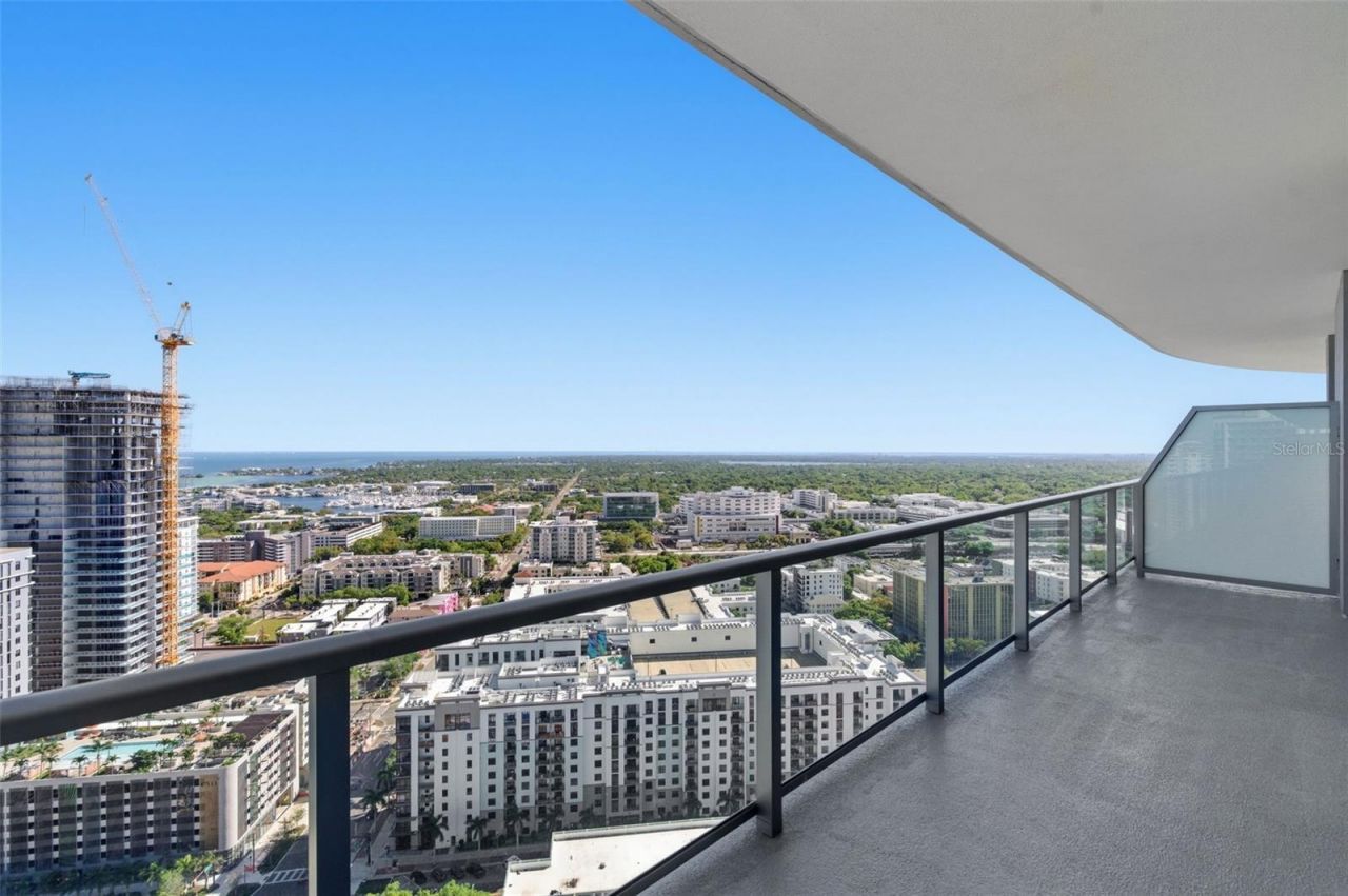 400 Central Avenue, Unit 2903, Saint Petersburg, FL 33701 Photo