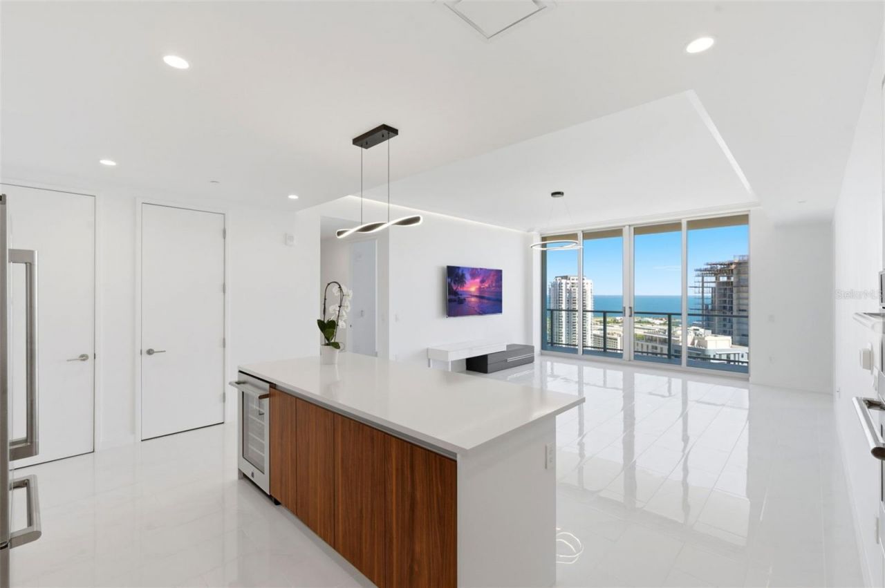 400 Central Avenue, Unit 2903, Saint Petersburg, FL 33701 Photo