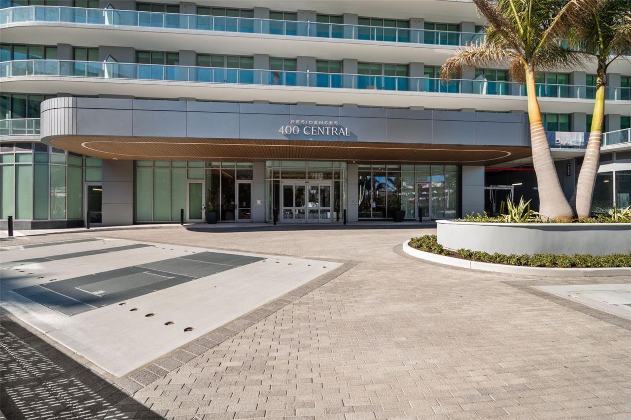 400 Central Avenue, Unit 2903, Saint Petersburg, FL 33701 Photo