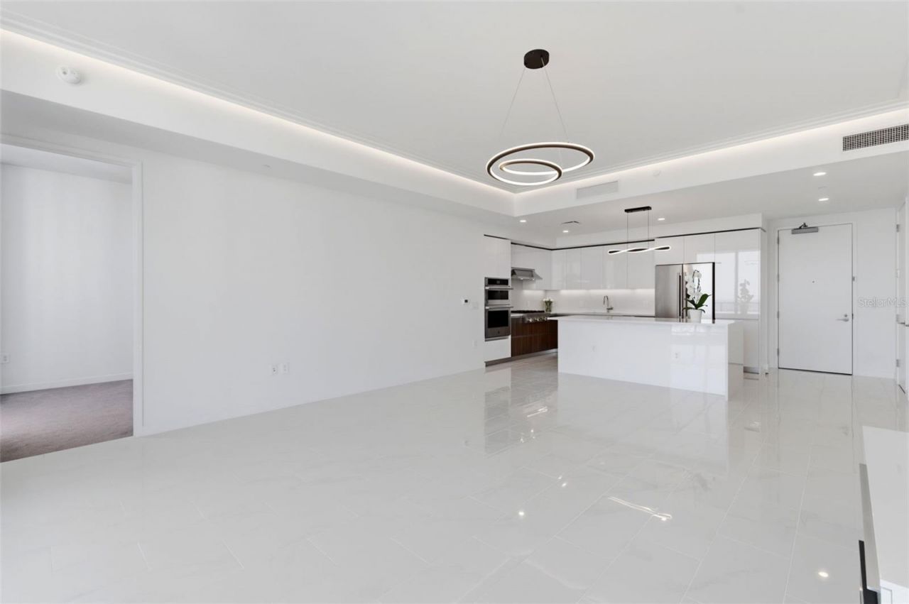 400 Central Avenue, Unit 2903, Saint Petersburg, FL 33701 Photo