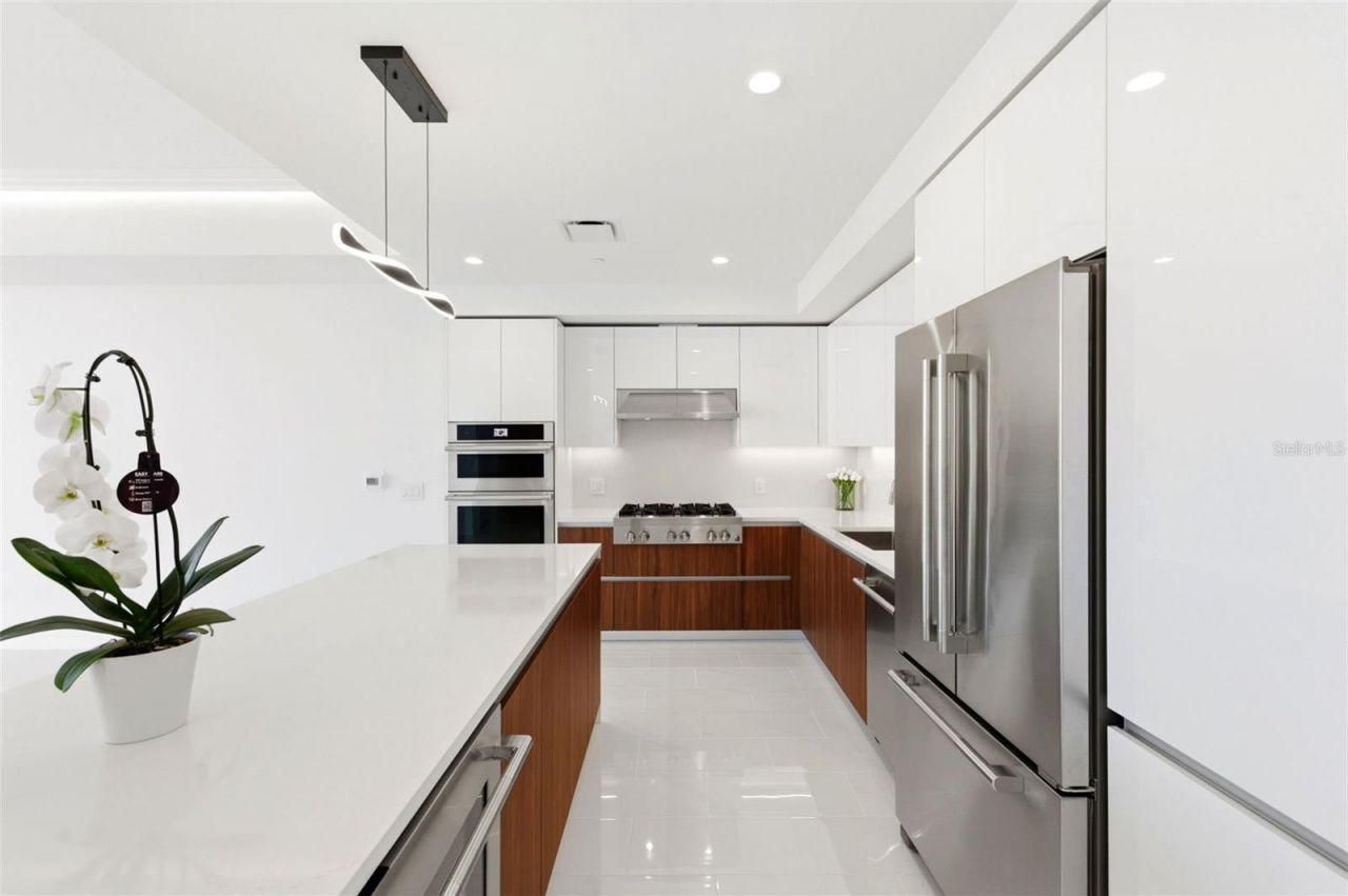 400 Central Avenue, Unit 2903, Saint Petersburg, FL 33701 Photo