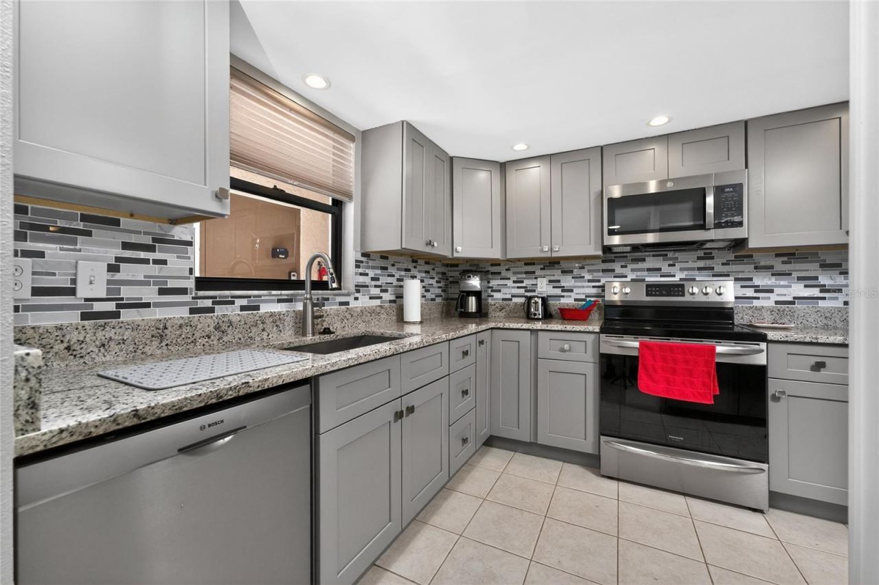 3670 Bal Harbor Boulevard , Unit 1F, Punta Gorda, FL 33950 Photo