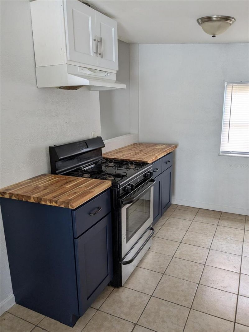 1734 Newark Street S, Saint Petersburg, FL 33711 Photo