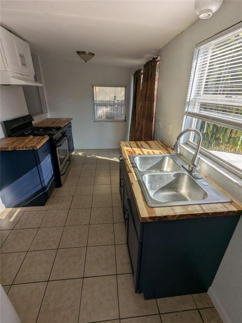 1734 Newark Street S, Saint Petersburg, FL 33711 Photo