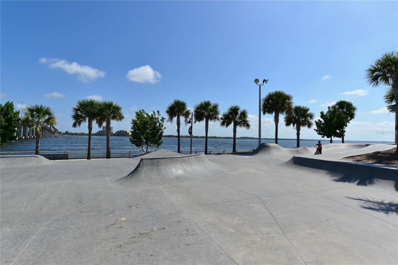 2722 2nd Avenue W, Bradenton, FL 34205 Photo