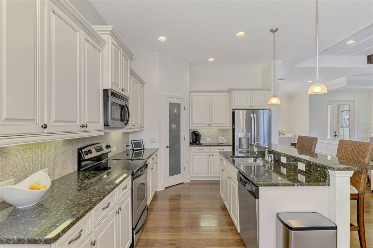 539 Sawgrass Bridge Road, Venice, FL 34292 Photo