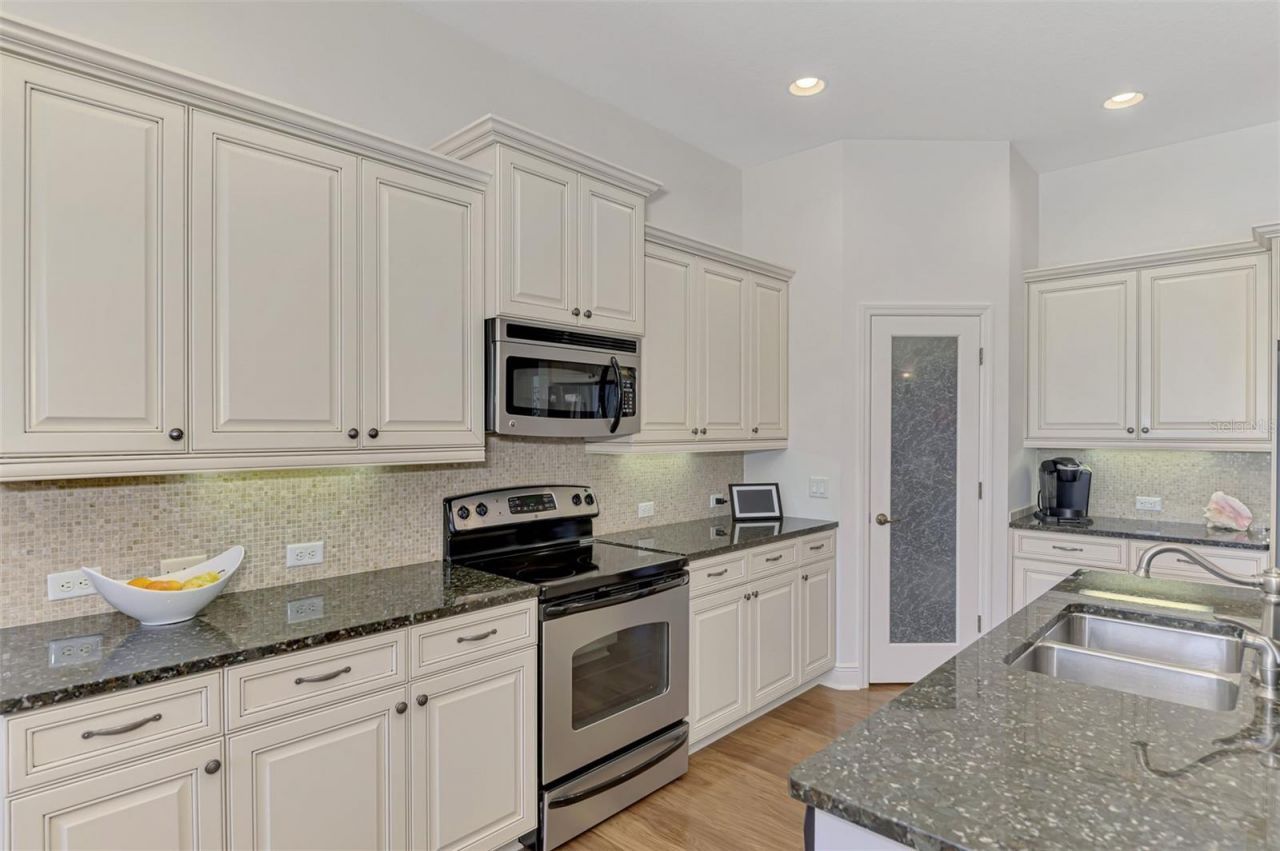 539 Sawgrass Bridge Road, Venice, FL 34292 Photo