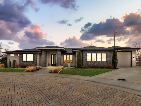 9828 W Broadford, Star, ID 83669