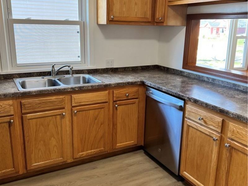 304 E Tuscarawas Avenue, Barberton, OH 44203 Photo 3