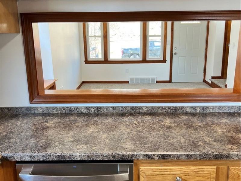 304 E Tuscarawas Avenue, Barberton, OH 44203 Photo 4