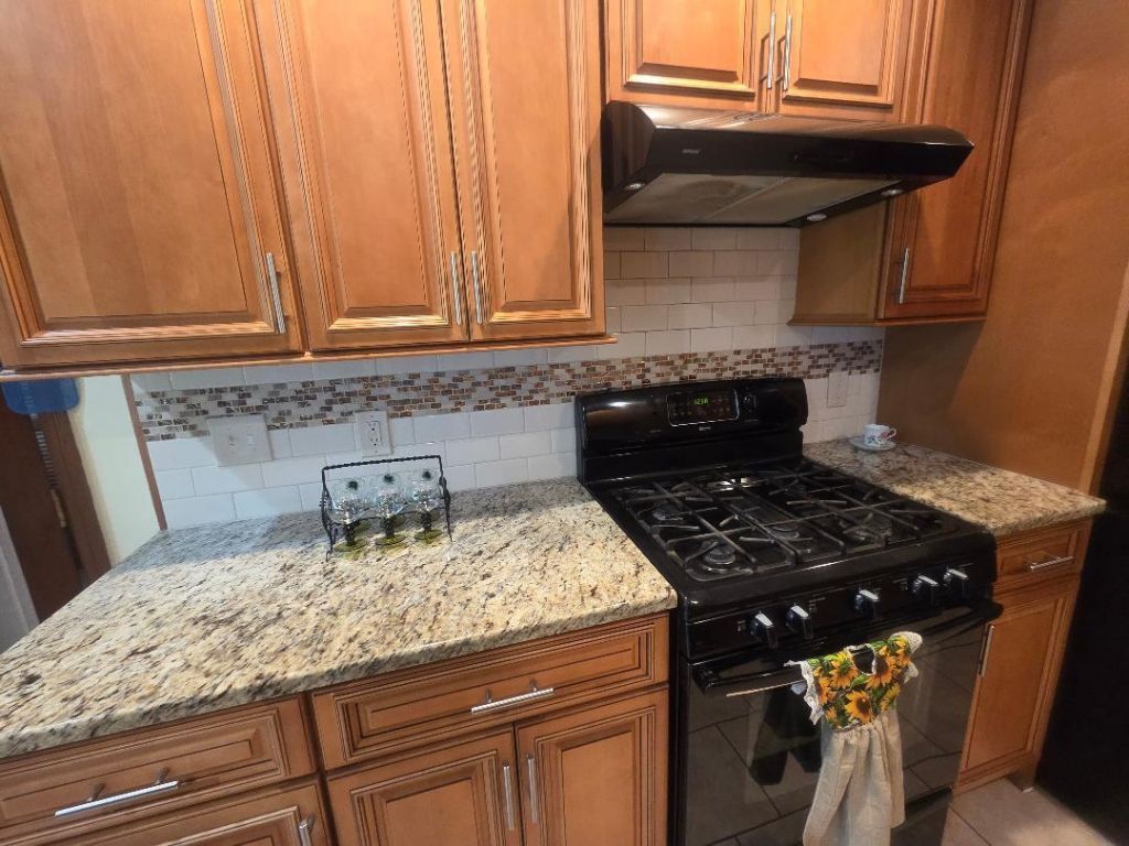 102 Wessex Terrace Photo 22