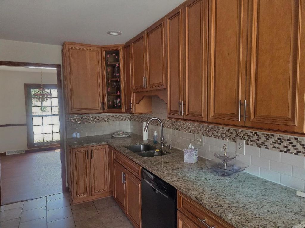 102 Wessex Terrace Photo 26
