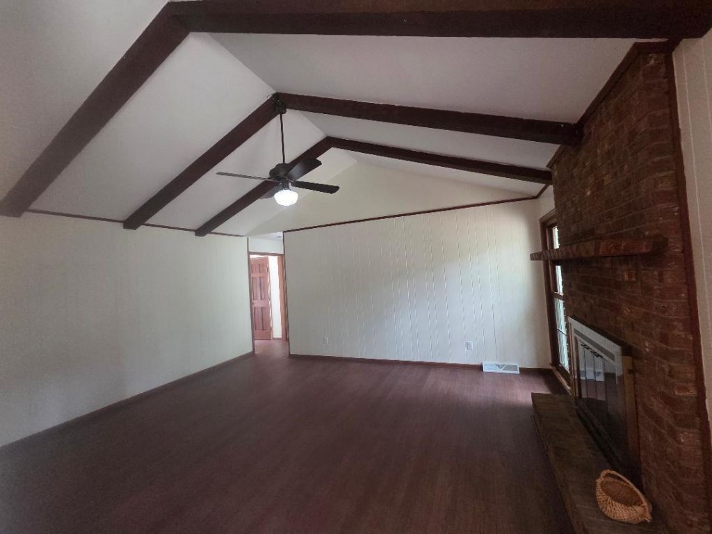 102 Wessex Terrace Photo 31