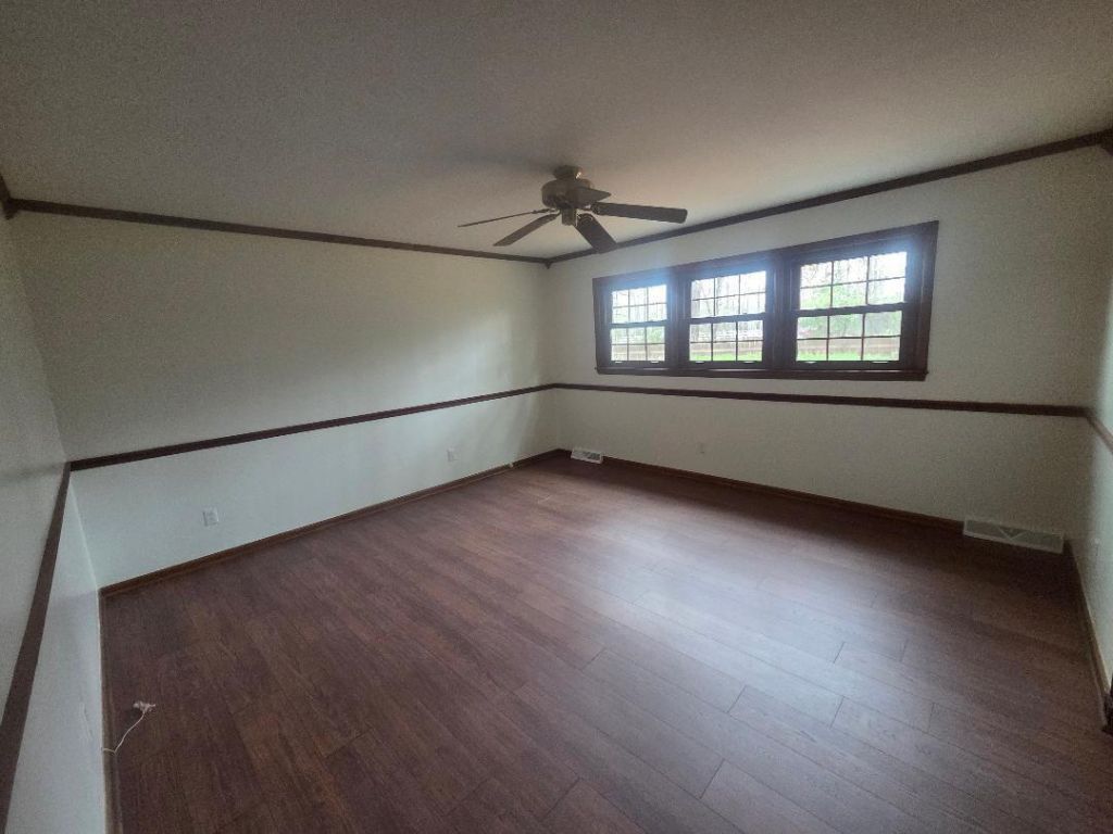 102 Wessex Terrace Photo 36