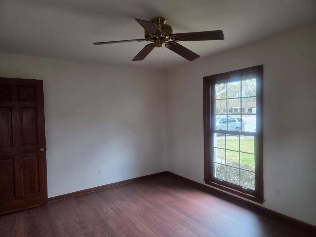 102 Wessex Terrace Photo 43