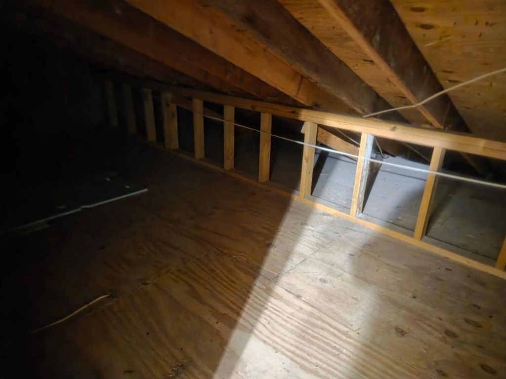 102 Wessex Terrace Photo 57