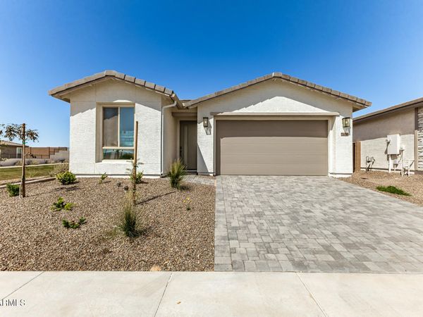 15850 W VOGEL Avenue, Goodyear, AZ 85338