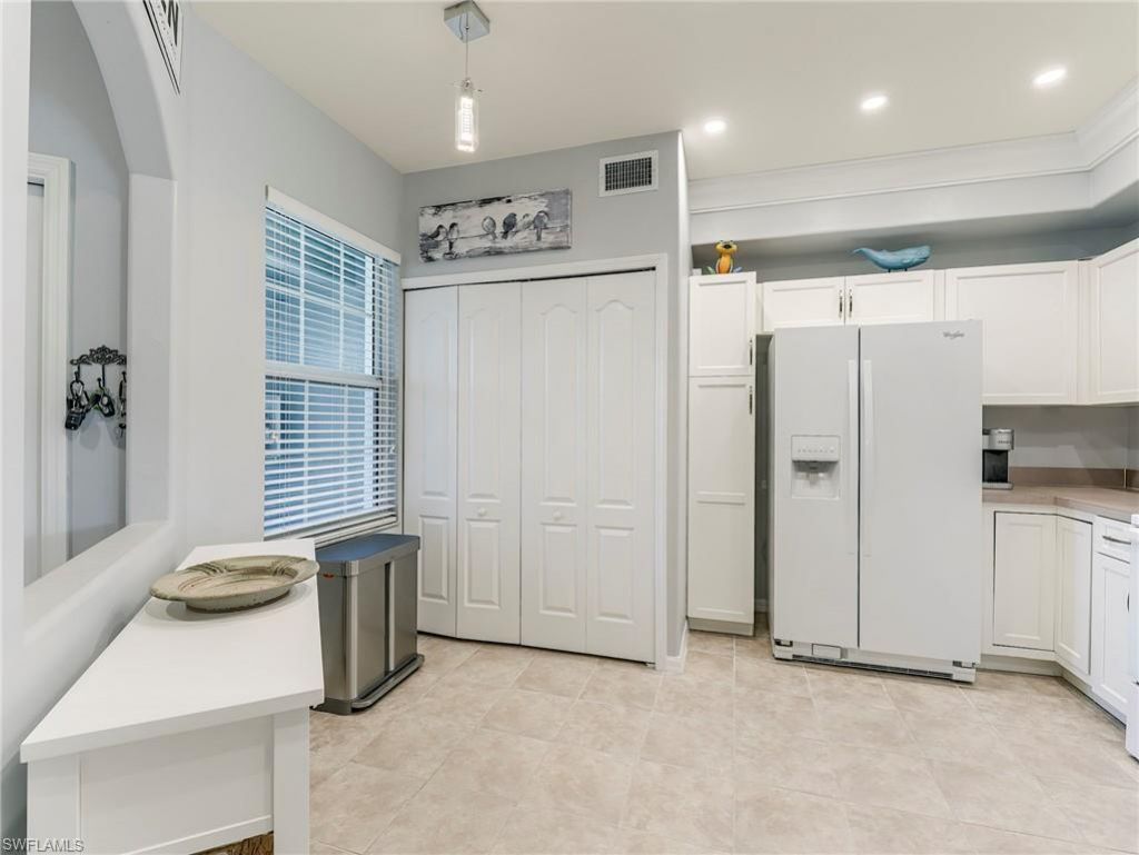 9241 Spring Run Blvd, Unit 2206, Estero, FL 34135 Photo