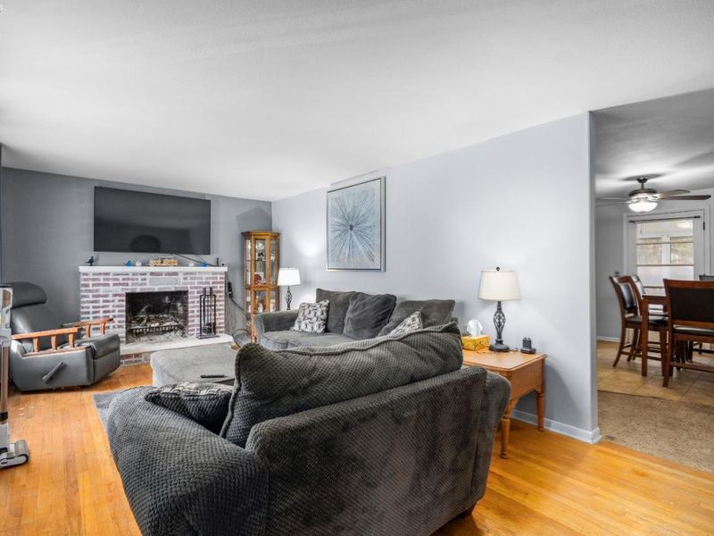 645 Terra Lane, Amherst, OH 44001 Photo 2