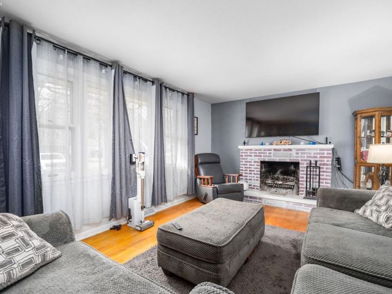 645 Terra Lane, Amherst, OH 44001 Photo 4