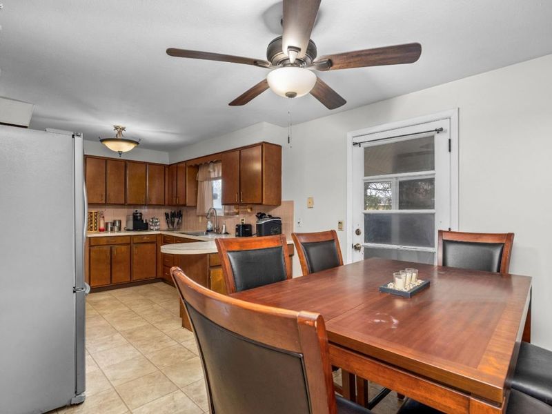 645 Terra Lane, Amherst, OH 44001 Photo 7