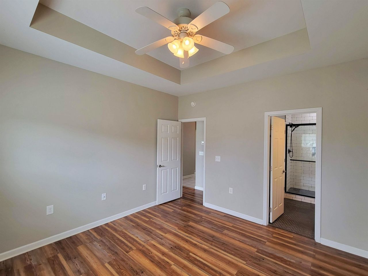 407 Big Woods Ct. Photo 7