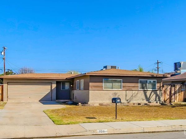 908 Roberts Lane, Bakersfield, CA 93308