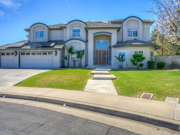 6301 Canyon View Court, Bakersfield, CA 93306