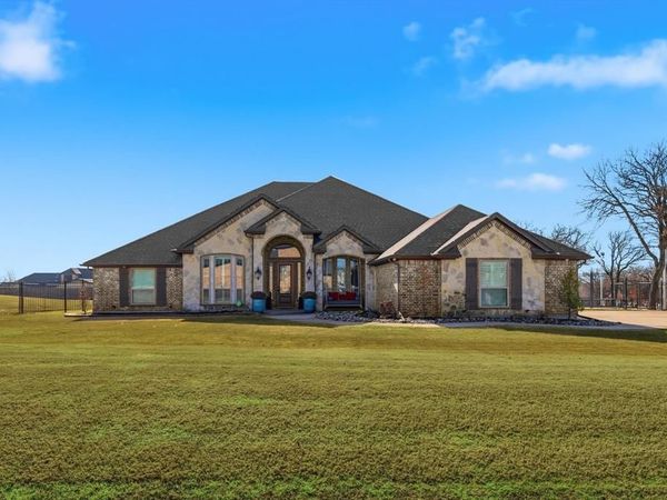 7100 Granville Drive, Mansfield, TX 76063