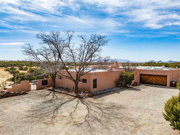 5 Cerrado Court, Santa Fe, NM 87508