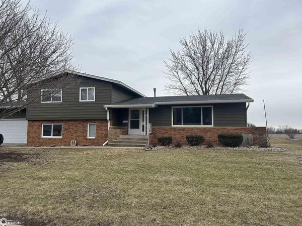 205 4th Avenue SW, Pocahontas, IA 50574