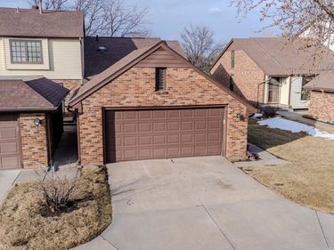 7010 Shamrock Road, Lincoln, NE 68506
