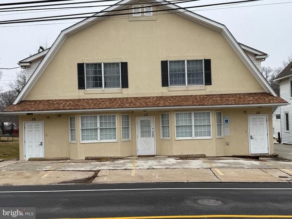 15 W CENTRAL AVENUE W, Unit B - 2ND FL, PAOLI, PA 19301